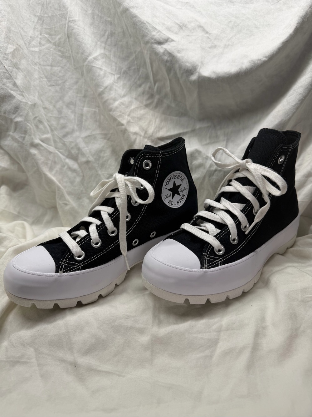NWT Converse Chuck Taylor Black & White High Top Lugged Sole Sneakers